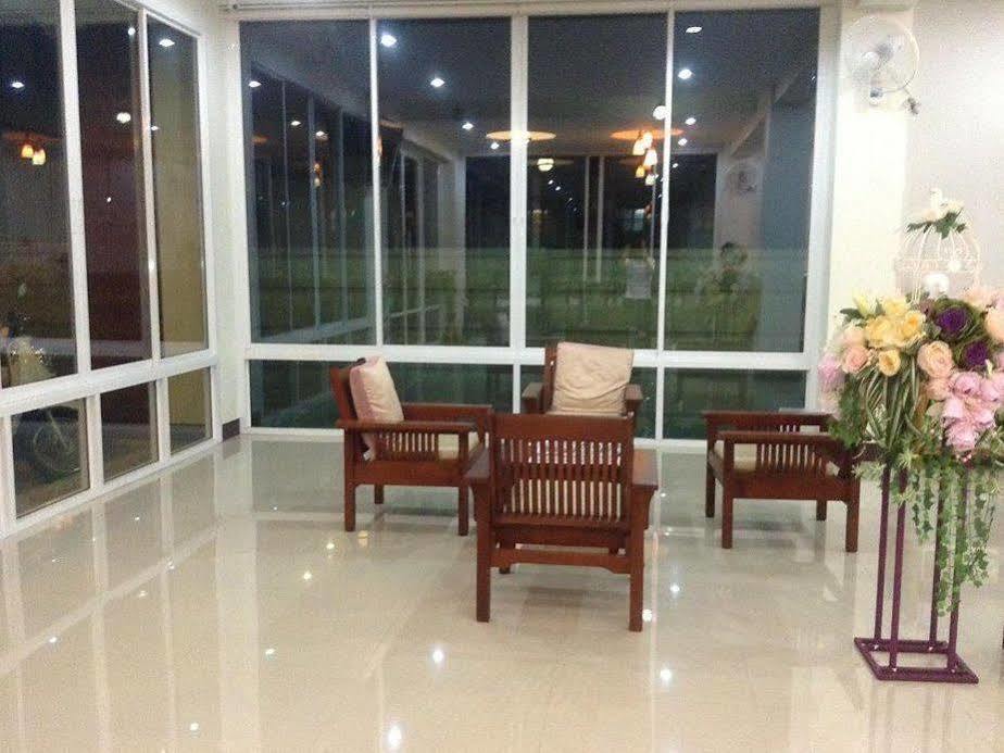 Ud Residence Udon Thani Ngoại thất bức ảnh